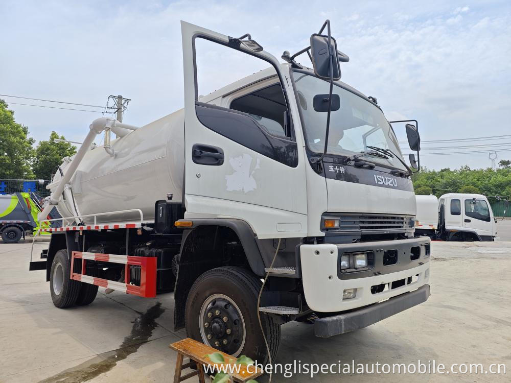 Isuzu Ftr 12cbm Sewage Suction Truck 5